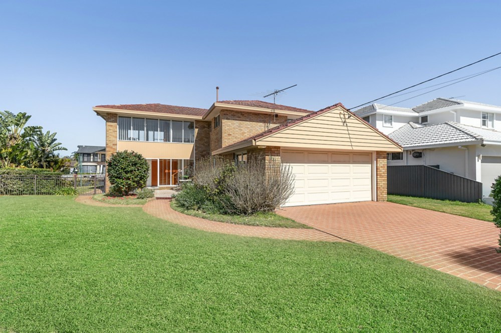 38 Castlereagh Crescent, Sylvania Waters&nbsp;(Seller)